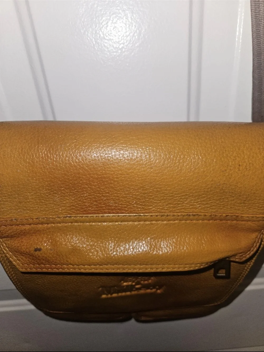 Mulberry Tan Leather Messenger Crossbody Bag